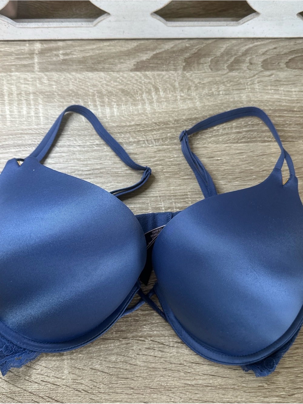 Victoria’s Secret Bombshell Plunge Size 36C